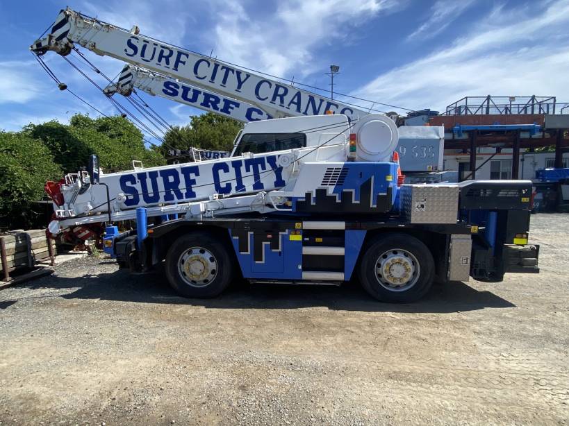 City Crane Hire Service by Surf City Cranes